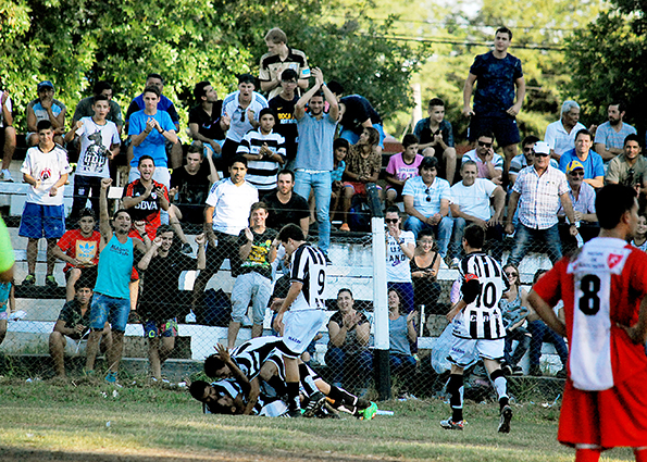 Playosa ganó un encuentro vibrante hasta el final