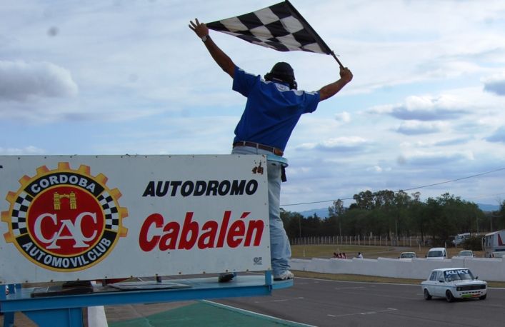 La primera fecha será en el autódromo Oscar Cabalén