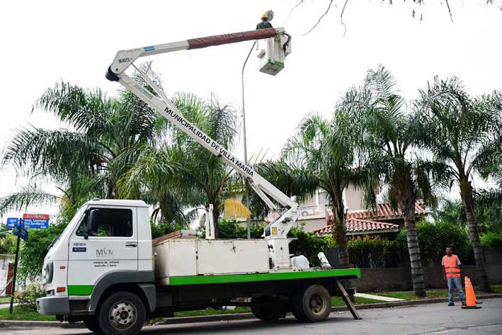 Van casi 600 luminarias reparadas en 19 barrios