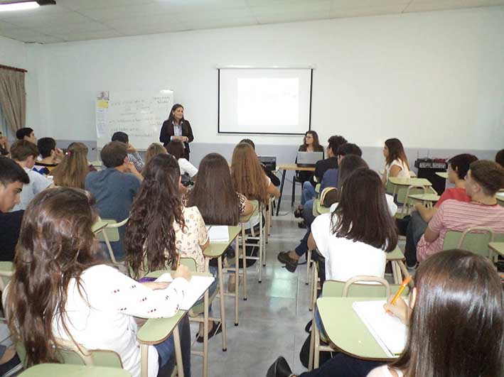 Recibieron a los estudiantes ingresantes