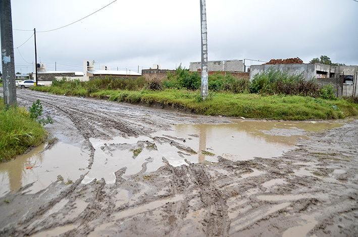 La lluvia y las calles: quejas vecinales