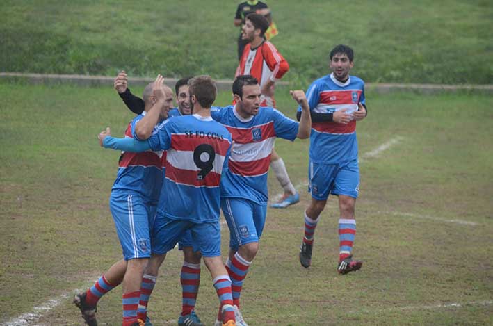 Universitario ganó y se prende