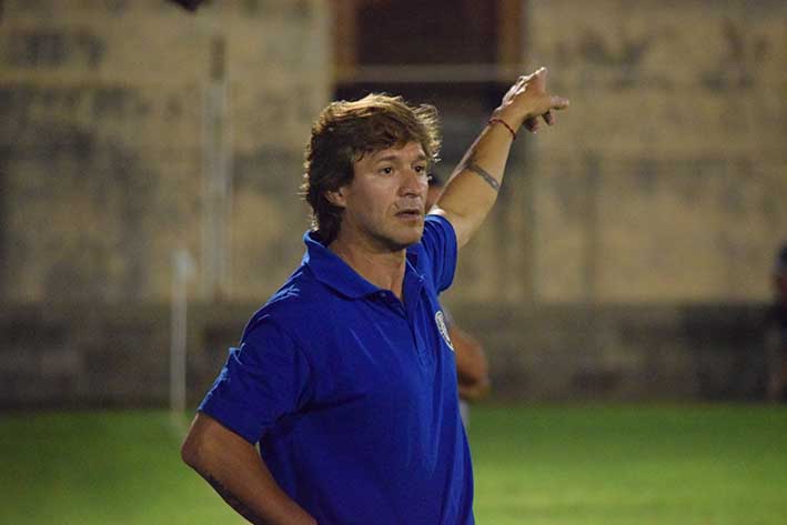 Argentino y Española abren el juego en Plaza Ocampo