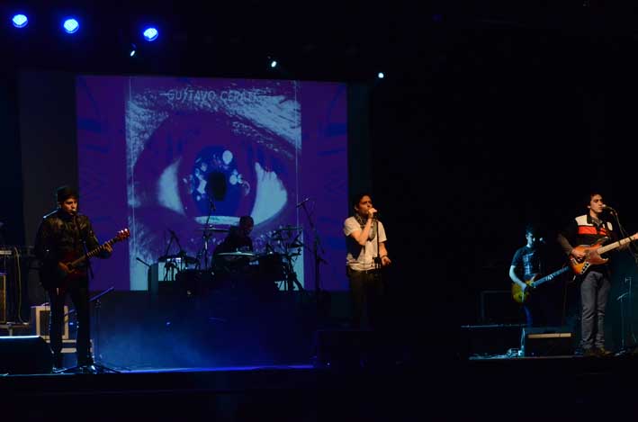 Planeador V homenajeó a Soda y Cerati