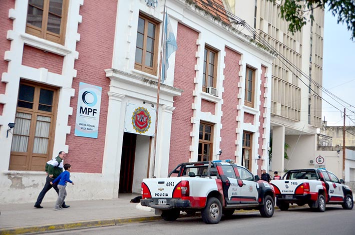 “Si tenés que usar el baño, andá al bar de enfrente”