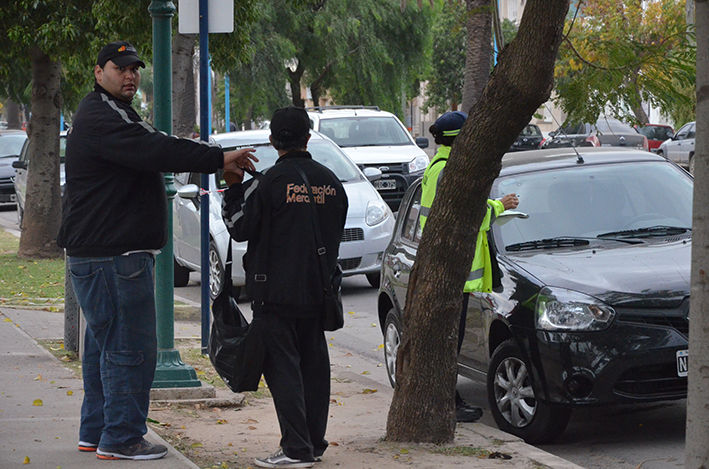 Sin fecha de reunión, se creó la comisión por el estacionamiento