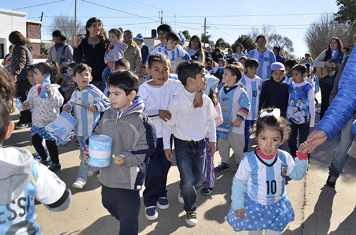 “Murga del Bicentenario” en la Escuela Manso