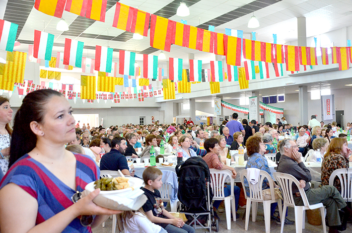 Se vivió un día familiar lleno de música, sabores, baile y cultura