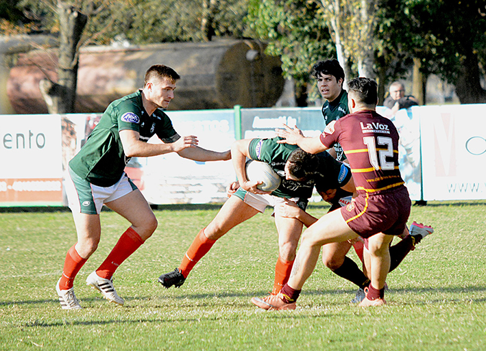 Jockey Club recibe a La Tablada