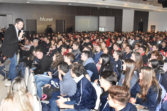 Una multitud en el Foro Emprender