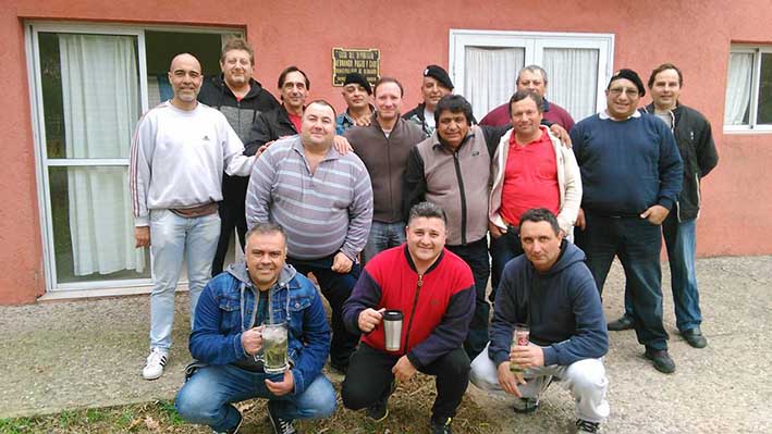 Los conscriptos de la Clase 69 se reunieron y planean visitar el Regimiento