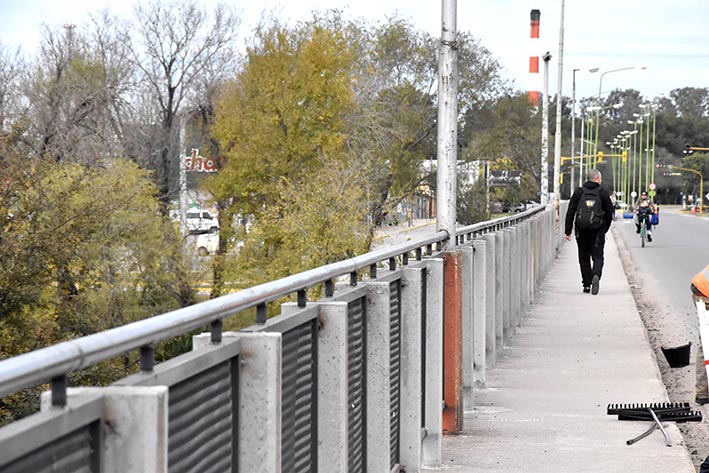 Se habilita el puente Alberdi y así se le ponen paños fríos al tránsito