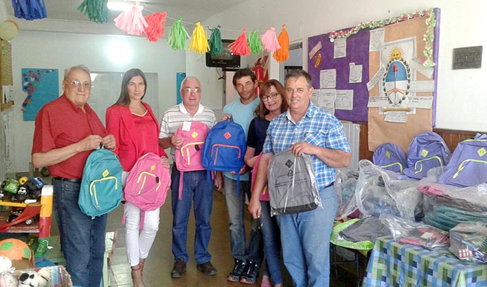 Rotarios solidarios con una escuela rural