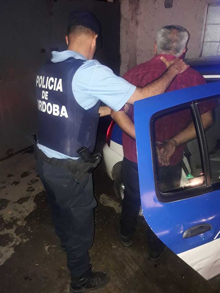 Manejaba alcoholizado, escapó de  un control policial y fue arrestado