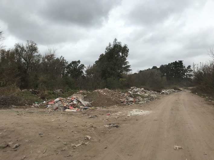 Labraron infracciones por basura en el río